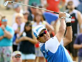 Golf: Matsuyama stays stroke back at Phoenix Open