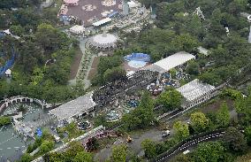 Fire breaks out at amusement park