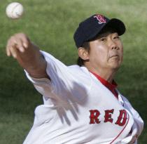 Matsuzaka gets 7th straight win as Boston sweep Brewers