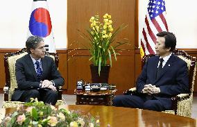U.S. expects China to play "special role" in punishing N. Korea