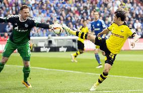 Kagawa scores in Dortmund-Schalke draw