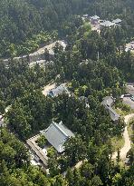 Monk at renowned Japanese temple reprimanded for violent act