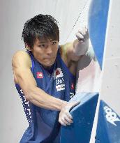 Narasaki becomes 1st Japanese to win climbing world c'ship