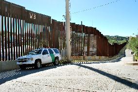 Trump eyes 20% border tax to pay for wall with Mexico