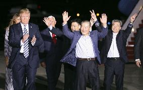 3 Americans detained in N. Korea return home