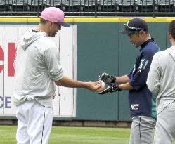 Baseball: Mariners' Ichiro