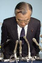 (1)Kanzaki, other Komeito brass failed to pay pension dues