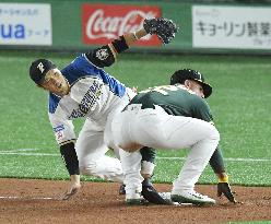 Baseball: A's exhibition game in Japan