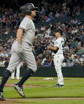 Baseball: Yankees v Mariners