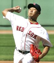 Matsuzaka throws 7 scoreless innings for 8th win