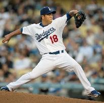 Dodgers' Kuroda takes loss