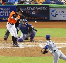 Ichiro singles off Maeda in Marlins' 3-0 win