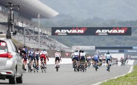 Cycling: pre-Olympic event