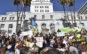 Young people participate in global climate strike
