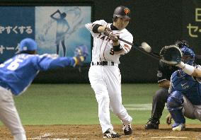 Shimizu hits game-winning home run
