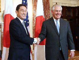 Japan, U.S. at odds over TPP, but in sync on Okinawa