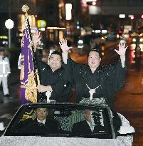 Sumo: Kisenosato comes from behind to win Spring title