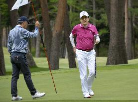 PM Abe on the golf course