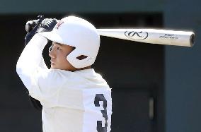Baseball: Kiyomiya hits 100th homer of high school career
