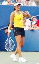 Clijsters dumps Sugiyama out of U.S. Open