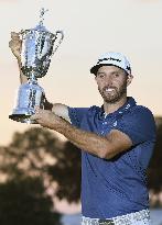Johnson claims 1st major title in U.S. Open