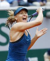 Tennis: Sharapova at French Open