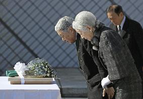 Japan emperor commemorates WWII sailors