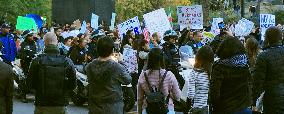 Anti-Trump protests continue in U.S.