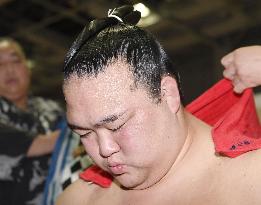 Sumo: Kisenosato handed 3rd loss in Nagoya
