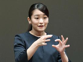 Princess Mako gives address in sign language