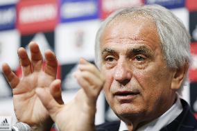 Soccer: Halilhodzic says he will stay on as Japan coach