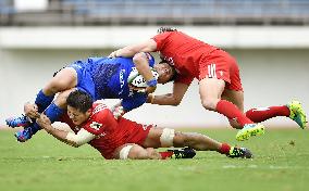 Rugby: Panasonic hammer Kobe Steel to stay perfect