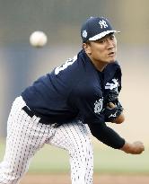 Baseball: Tanaka at Yankees spring training