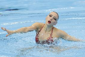 Synchronized swimming: Svetlana Kolesnichenko at world championships