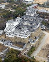 Himeji Castle building could crumble in fairly powerful quake