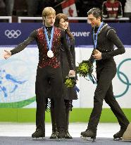 Plushenko, Lysacek at Olympic ceremony