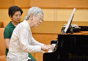 Former Japan empress at music workshop