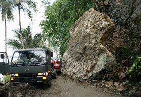 (6)Scenes from Indonesia's Nias and Simeuleu islands after quake