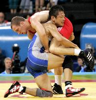 (2)Inoue takes bronze in men's 60-kg freestyle wrestling