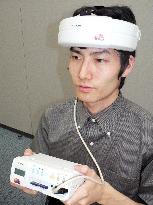 Hitachi develops portable apparatus to measure brain activity