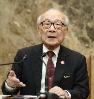 Atomic bomb survivor expects Obama to push for nuke-free world