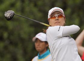 Golf: Mika Miyazato leads Kingsmill Championship