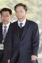 Ex-aide to S. Korea's ousted president summoned for questioning