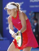 Tennis: Muguruza suffers 1st loss as world No. 1 at Wozniacki's hands