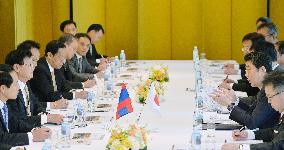 Abe to visit Laos in Sept. for ASEAN summit talks