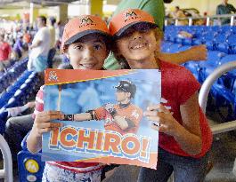 Ichiro still stands 2 away from 3,000 hits in big leagues