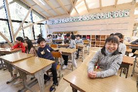 New school building in disaster-hit city completed