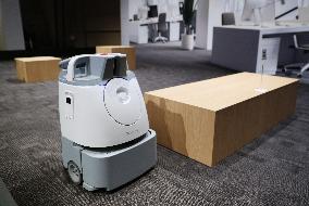 Softbank's AI cleaning robot