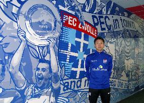 Football: Dutch club Zwolle's signing of Japanese defender