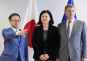 Japan's economy minister meets EU commissioners